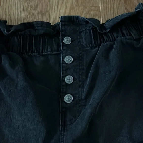 No Boundaries Juniors Paper Bag High Rise Shorts With Relaxed Fit Size L 11-13 - Picture 3 of 5